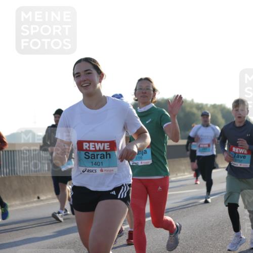 03.10.2025 - Köhlbrandbrückenlauf Jannik Wohlers http://msf.ph/oto/9069591 03.10.2025 09:17:06 Position 3 1401, 3709, 6, 3707 meine-sportfotos.de