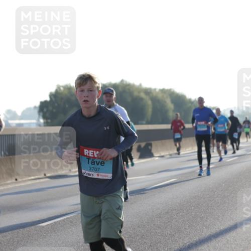 03.10.2025 - Köhlbrandbrückenlauf Jannik Wohlers http://msf.ph/oto/9069626 03.10.2025 09:17:07 Position 3 69, 3707 meine-sportfotos.de
