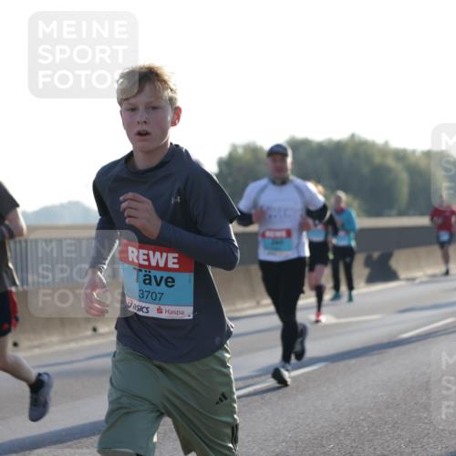 03.10.2025 - Köhlbrandbrückenlauf Jannik Wohlers http://msf.ph/oto/9069658 03.10.2025 09:17:08 Position 3 3707 meine-sportfotos.de