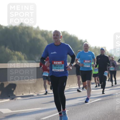 03.10.2025 - Köhlbrandbrückenlauf Jannik Wohlers http://msf.ph/oto/9069681 03.10.2025 09:17:09 Position 3 3679, 55 meine-sportfotos.de