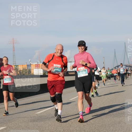 03.10.2025 - Köhlbrandbrückenlauf Jannik Wohlers http://msf.ph/oto/9069711 03.10.2025 09:48:37 Position 3 1123 meine-sportfotos.de
