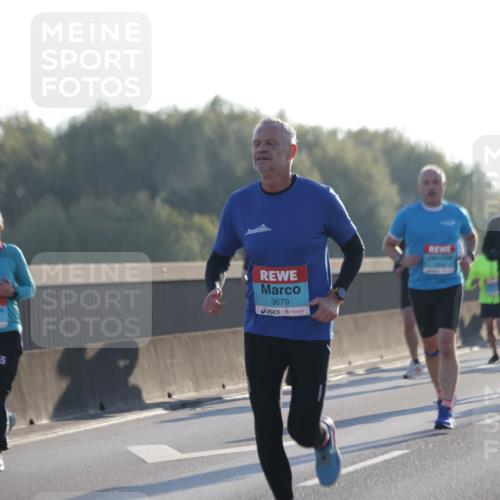 03.10.2025 - Köhlbrandbrückenlauf Jannik Wohlers http://msf.ph/oto/9069715 03.10.2025 09:17:10 Position 3 55, 3679, 3459 meine-sportfotos.de