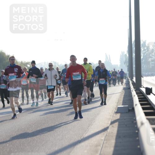 03.10.2025 - Köhlbrandbrückenlauf Jannik Wohlers http://msf.ph/oto/9069723 03.10.2025 09:17:13 Position 3 12 meine-sportfotos.de