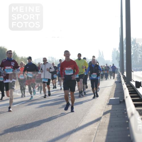 03.10.2025 - Köhlbrandbrückenlauf Jannik Wohlers http://msf.ph/oto/9069743 03.10.2025 09:17:13 Position 3 12, 1038 meine-sportfotos.de