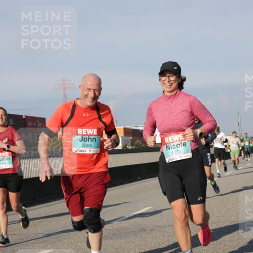 03.10.2025 - Köhlbrandbrückenlauf Jannik Wohlers http://msf.ph/oto/9069778 03.10.2025 09:48:38 Position 3 3305, 1123 meine-sportfotos.de