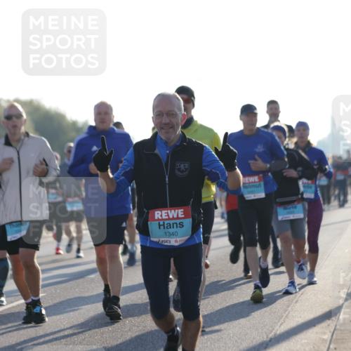 03.10.2025 - Köhlbrandbrückenlauf Jannik Wohlers http://msf.ph/oto/9069919 03.10.2025 09:17:18 Position 3 1340 meine-sportfotos.de