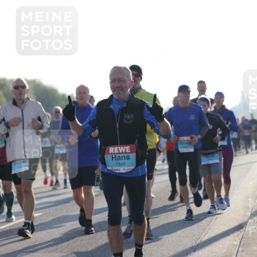 03.10.2025 - Köhlbrandbrückenlauf Jannik Wohlers http://msf.ph/oto/9069928 03.10.2025 09:17:18 Position 3 1340 meine-sportfotos.de