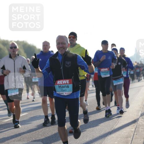 03.10.2025 - Köhlbrandbrückenlauf Jannik Wohlers http://msf.ph/oto/9069944 03.10.2025 09:17:18 Position 3 1340 meine-sportfotos.de