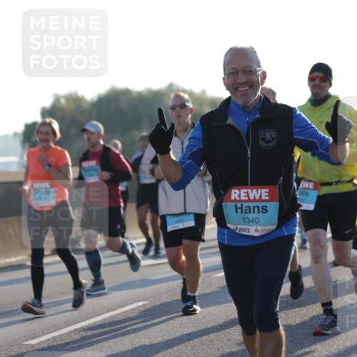 03.10.2025 - Köhlbrandbrückenlauf Jannik Wohlers http://msf.ph/oto/9069962 03.10.2025 09:17:19 Position 3 1340, 662 meine-sportfotos.de