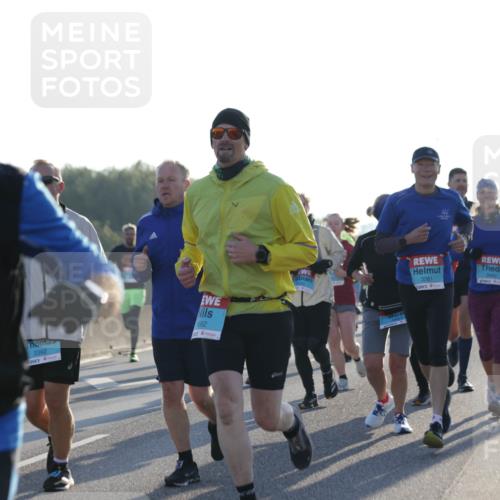 03.10.2025 - Köhlbrandbrückenlauf Jannik Wohlers http://msf.ph/oto/9069975 03.10.2025 09:17:20 Position 3 2, 40, 1340, 3392, 1662, 3261, 3492 meine-sportfotos.de