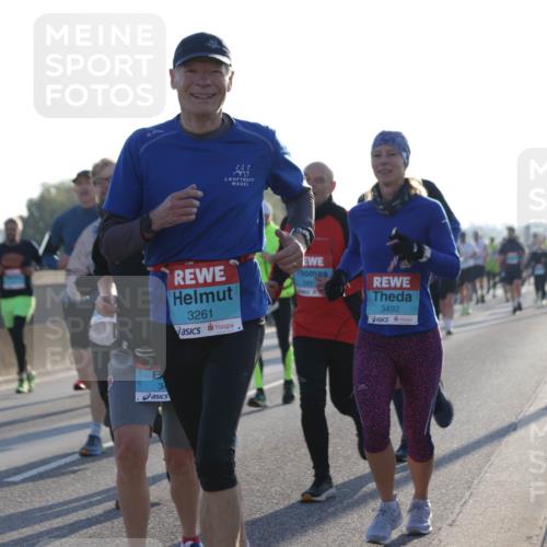 03.10.2025 - Köhlbrandbrückenlauf Jannik Wohlers http://msf.ph/oto/9070059 03.10.2025 09:17:22 Position 3 3, 3261, 3492 meine-sportfotos.de