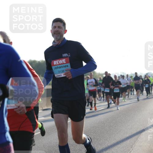 03.10.2025 - Köhlbrandbrückenlauf Jannik Wohlers http://msf.ph/oto/9070113 03.10.2025 09:17:23 Position 3 3492, 3138 meine-sportfotos.de
