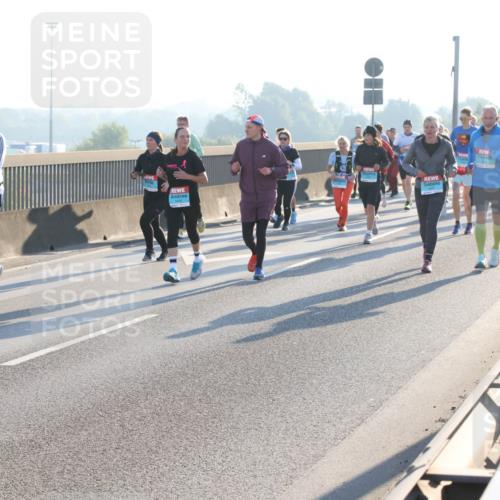 03.10.2025 - Köhlbrandbrückenlauf Lena Gebhardt http://msf.ph/oto/9070128 03.10.2025 09:24:18 Position 1  meine-sportfotos.de