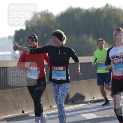 03.10.2025 - Köhlbrandbrückenlauf Jannik Wohlers http://msf.ph/oto/9070180 03.10.2025 09:17:26 Position 3 3189, 3811, 1314 meine-sportfotos.de