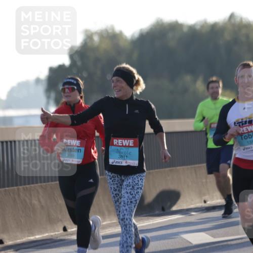 03.10.2025 - Köhlbrandbrückenlauf Jannik Wohlers http://msf.ph/oto/9070190 03.10.2025 09:17:26 Position 3 3189, 3811, 1314 meine-sportfotos.de