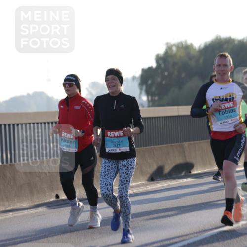 03.10.2025 - Köhlbrandbrückenlauf Jannik Wohlers http://msf.ph/oto/9070250 03.10.2025 09:17:27 Position 3 3189, 3811, 1314 meine-sportfotos.de