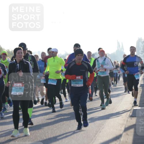 03.10.2025 - Köhlbrandbrückenlauf Jannik Wohlers http://msf.ph/oto/9070340 03.10.2025 09:17:31 Position 3 1679, 2805, 1730 meine-sportfotos.de