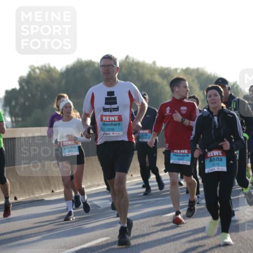 03.10.2025 - Köhlbrandbrückenlauf Jannik Wohlers http://msf.ph/oto/9070394 03.10.2025 09:17:32 Position 3 3236, 1203, 12, 3569, 1679 meine-sportfotos.de