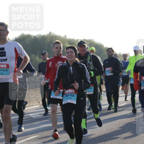 03.10.2025 - Köhlbrandbrückenlauf Jannik Wohlers http://msf.ph/oto/9070418 03.10.2025 09:17:33 Position 3 3236, 122, 1679 meine-sportfotos.de