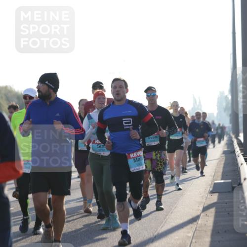 03.10.2025 - Köhlbrandbrückenlauf Jannik Wohlers http://msf.ph/oto/9070483 03.10.2025 09:17:34 Position 3 2806, 2942, 0, 1730, 1902, 3268 meine-sportfotos.de