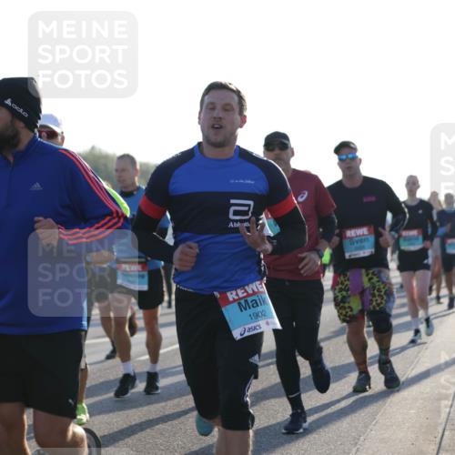 03.10.2025 - Köhlbrandbrückenlauf Jannik Wohlers http://msf.ph/oto/9070540 03.10.2025 09:17:36 Position 3 1902 meine-sportfotos.de