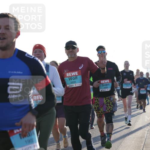 03.10.2025 - Köhlbrandbrückenlauf Jannik Wohlers http://msf.ph/oto/9070584 03.10.2025 09:17:37 Position 3 101, 1333, 2, 190, 2696, 3268 meine-sportfotos.de