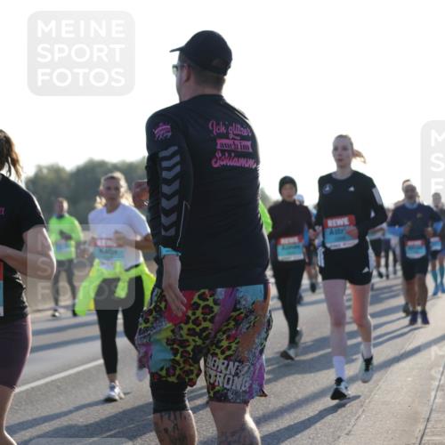 03.10.2025 - Köhlbrandbrückenlauf Jannik Wohlers http://msf.ph/oto/9070699 03.10.2025 09:17:39 Position 3 69 meine-sportfotos.de