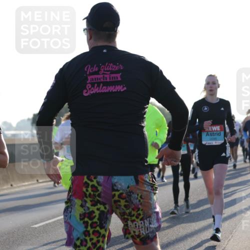03.10.2025 - Köhlbrandbrückenlauf Jannik Wohlers http://msf.ph/oto/9070727 03.10.2025 09:17:39 Position 3 1169, 2698 meine-sportfotos.de