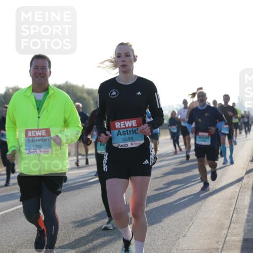 03.10.2025 - Köhlbrandbrückenlauf Jannik Wohlers http://msf.ph/oto/9070761 03.10.2025 09:17:40 Position 3 1228, 1220, 2698 meine-sportfotos.de