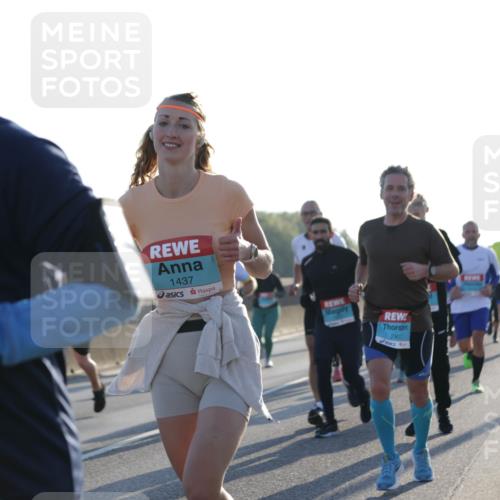 03.10.2025 - Köhlbrandbrückenlauf Jannik Wohlers http://msf.ph/oto/9070942 03.10.2025 09:17:43 Position 3 1296, 1437, 2903 meine-sportfotos.de