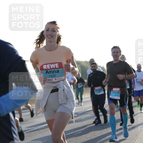 03.10.2025 - Köhlbrandbrückenlauf Jannik Wohlers http://msf.ph/oto/9070952 03.10.2025 09:17:43 Position 3 1437, 2901 meine-sportfotos.de