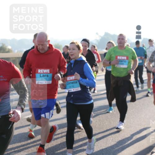03.10.2025 - Köhlbrandbrückenlauf Lena Gebhardt http://msf.ph/oto/9070974 03.10.2025 09:24:31 Position 1 3172, 1, 3170, 2204 meine-sportfotos.de