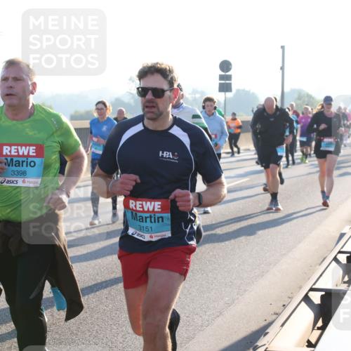 03.10.2025 - Köhlbrandbrückenlauf Lena Gebhardt http://msf.ph/oto/9071109 03.10.2025 09:24:33 Position 1 3398, 3151 meine-sportfotos.de