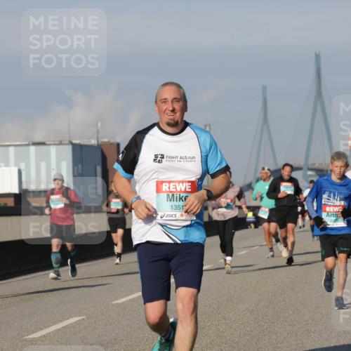 03.10.2025 - Köhlbrandbrückenlauf Jannik Wohlers http://msf.ph/oto/9071401 03.10.2025 09:49:42 Position 3 1351 meine-sportfotos.de