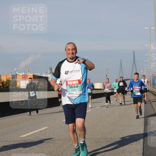 03.10.2025 - Köhlbrandbrückenlauf Jannik Wohlers http://msf.ph/oto/9071463 03.10.2025 09:49:43 Position 3 1351 meine-sportfotos.de