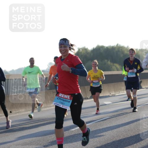 03.10.2025 - Köhlbrandbrückenlauf Jannik Wohlers http://msf.ph/oto/9071644 03.10.2025 09:17:55 Position 3 1520, 1461, 1544 meine-sportfotos.de