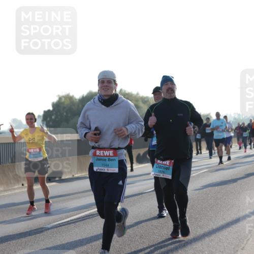 03.10.2025 - Köhlbrandbrückenlauf Jannik Wohlers http://msf.ph/oto/9071682 03.10.2025 09:17:56 Position 3 1544, 1876 meine-sportfotos.de