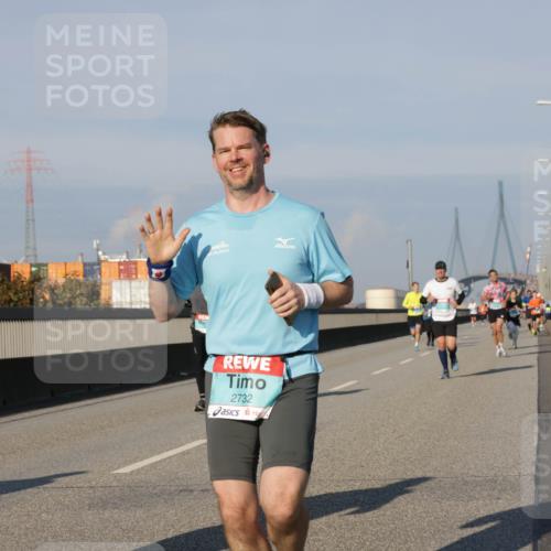 03.10.2025 - Köhlbrandbrückenlauf Jannik Wohlers http://msf.ph/oto/9071921 03.10.2025 09:49:52 Position 3 3, 10, 2015, 2732 meine-sportfotos.de