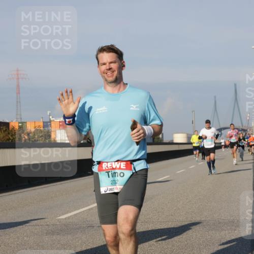 03.10.2025 - Köhlbrandbrückenlauf Jannik Wohlers http://msf.ph/oto/9071930 03.10.2025 09:49:53 Position 3 03, 10, 2015, 2732 meine-sportfotos.de