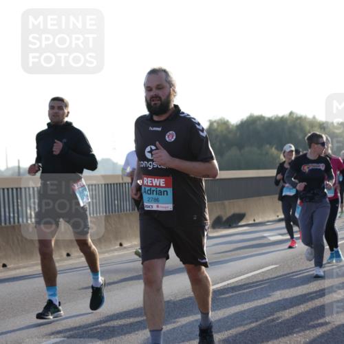 03.10.2025 - Köhlbrandbrückenlauf Jannik Wohlers http://msf.ph/oto/9072108 03.10.2025 09:18:05 Position 3 2786, 1598 meine-sportfotos.de