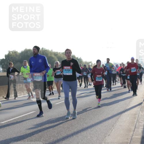 03.10.2025 - Köhlbrandbrückenlauf Jannik Wohlers http://msf.ph/oto/9072353 03.10.2025 09:18:09 Position 3 3711 meine-sportfotos.de