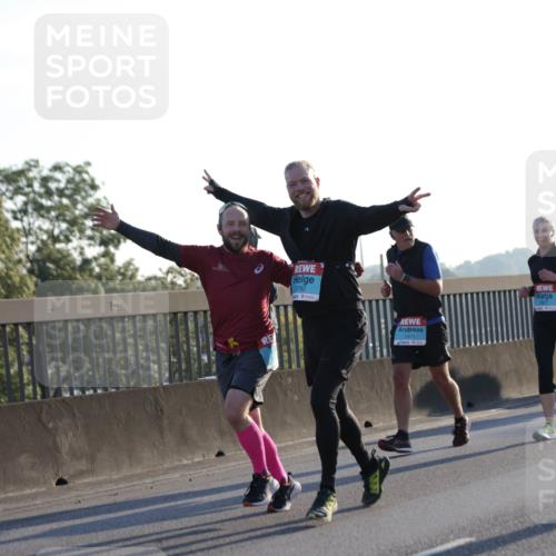 03.10.2025 - Köhlbrandbrückenlauf Jannik Wohlers http://msf.ph/oto/9072380 03.10.2025 09:18:10 Position 3 2793 meine-sportfotos.de