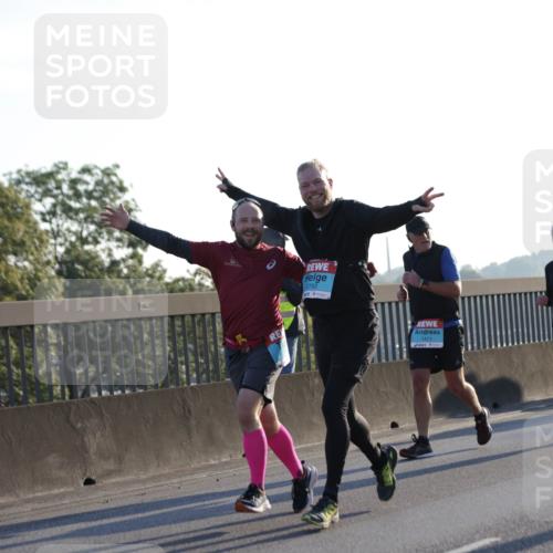 03.10.2025 - Köhlbrandbrückenlauf Jannik Wohlers http://msf.ph/oto/9072385 03.10.2025 09:18:10 Position 3 2793, 1471 meine-sportfotos.de