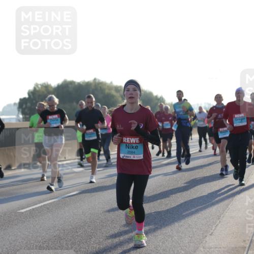 03.10.2025 - Köhlbrandbrückenlauf Jannik Wohlers http://msf.ph/oto/9072495 03.10.2025 09:18:12 Position 3 2084 meine-sportfotos.de