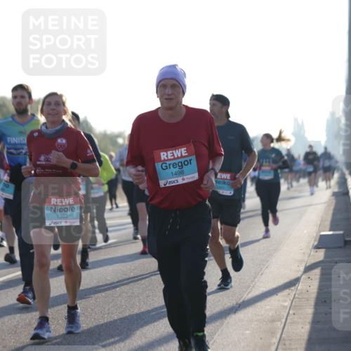 03.10.2025 - Köhlbrandbrückenlauf Jannik Wohlers http://msf.ph/oto/9072579 03.10.2025 09:18:13 Position 3 1363, 1498, 1501 meine-sportfotos.de