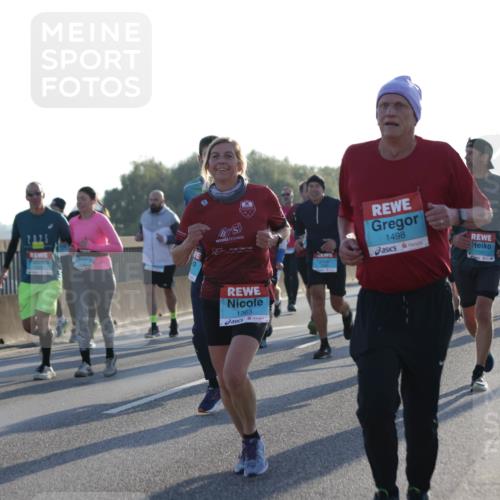 03.10.2025 - Köhlbrandbrückenlauf Jannik Wohlers http://msf.ph/oto/9072643 03.10.2025 09:18:14 Position 3 1363, 1498, 1501 meine-sportfotos.de