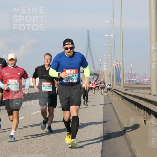 03.10.2025 - Köhlbrandbrückenlauf Jannik Wohlers http://msf.ph/oto/9072688 03.10.2025 09:50:11 Position 3 3138, 1033, 1239, 1, 132 meine-sportfotos.de