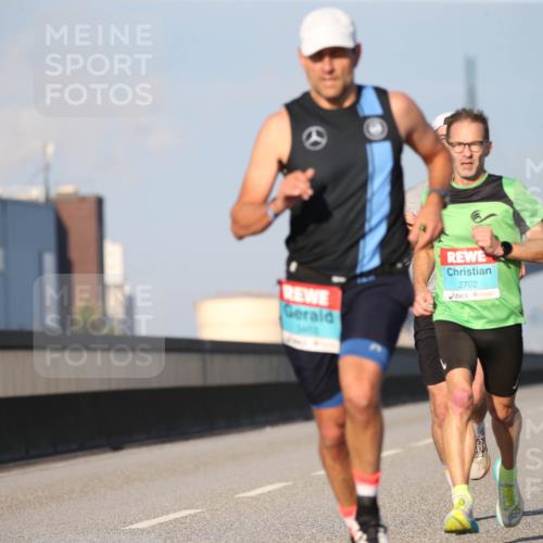 03.10.2025 - Köhlbrandbrückenlauf Jannik Wohlers http://msf.ph/oto/9072859 03.10.2025 09:38:42 Position 3 2702 meine-sportfotos.de