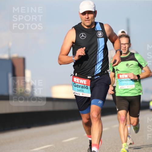 03.10.2025 - Köhlbrandbrückenlauf Jannik Wohlers http://msf.ph/oto/9072864 03.10.2025 09:38:42 Position 3 3463, 2702 meine-sportfotos.de