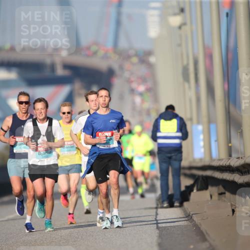 03.10.2025 - Köhlbrandbrückenlauf Jannik Wohlers http://msf.ph/oto/9072992 03.10.2025 09:39:04 Position 3 1017, 3153 meine-sportfotos.de